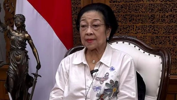 Megawati Soekarno Putri, Berbicara Tentang Keputusan MKMK Megawati Soekarno Putri, Berbicara Tentang Keputusan MKMK
