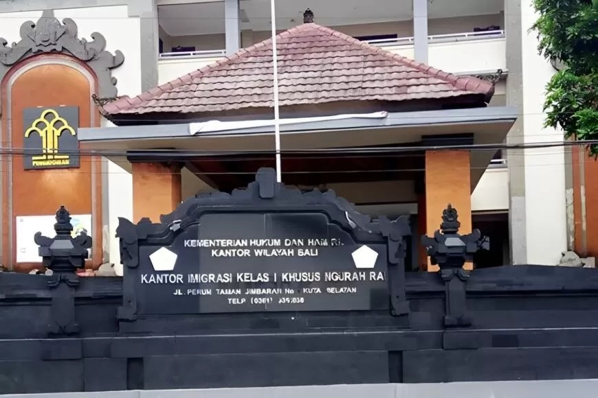 Warga Negara Asing Asal Korea Di Deportasi Imigrasi Ngurah Rai Terkait Penyalahgunaan Izin Keimigrasian