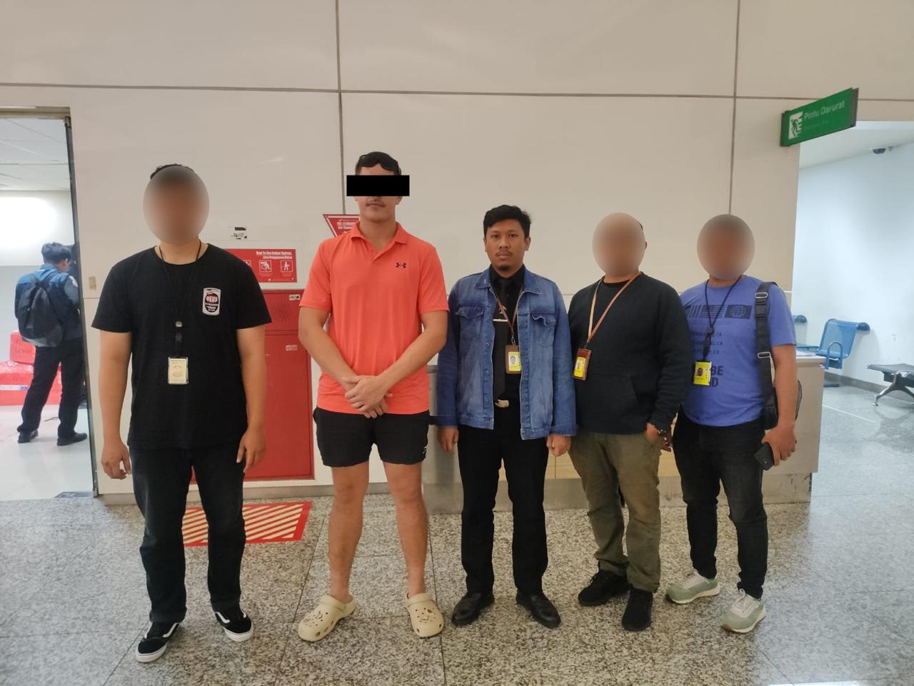 <strong>IMIGRASI NGURAH RAI DEPORTASI WNA AUSTRALIA KASUS PENGANIAYAAN SOPIR TAKSI</strong>