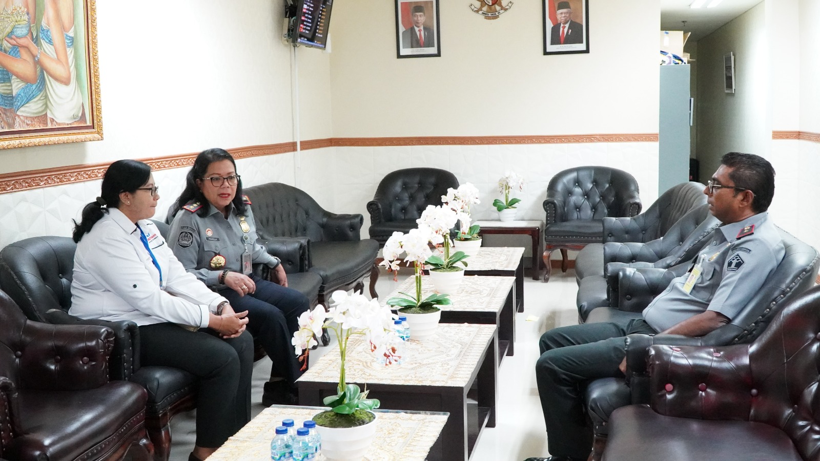 Terima Kunjungan Ombudsman RI Bali di TPI Ngurah Rai, Kakanwil Kemenkumham Bali Tegaskan Komitmennya Dalam Pengawasan Orang Asing