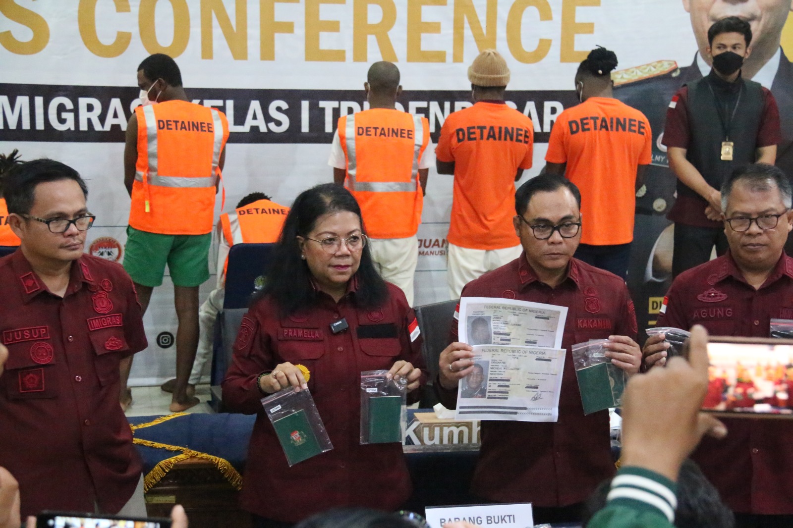 Overstay dan Tidak Punya Dokumen Keimigrasian, TIM PORA Provinsi Bali Amankan 7 Orang WNA Nigeria dan 1 Orang WNA Rusia