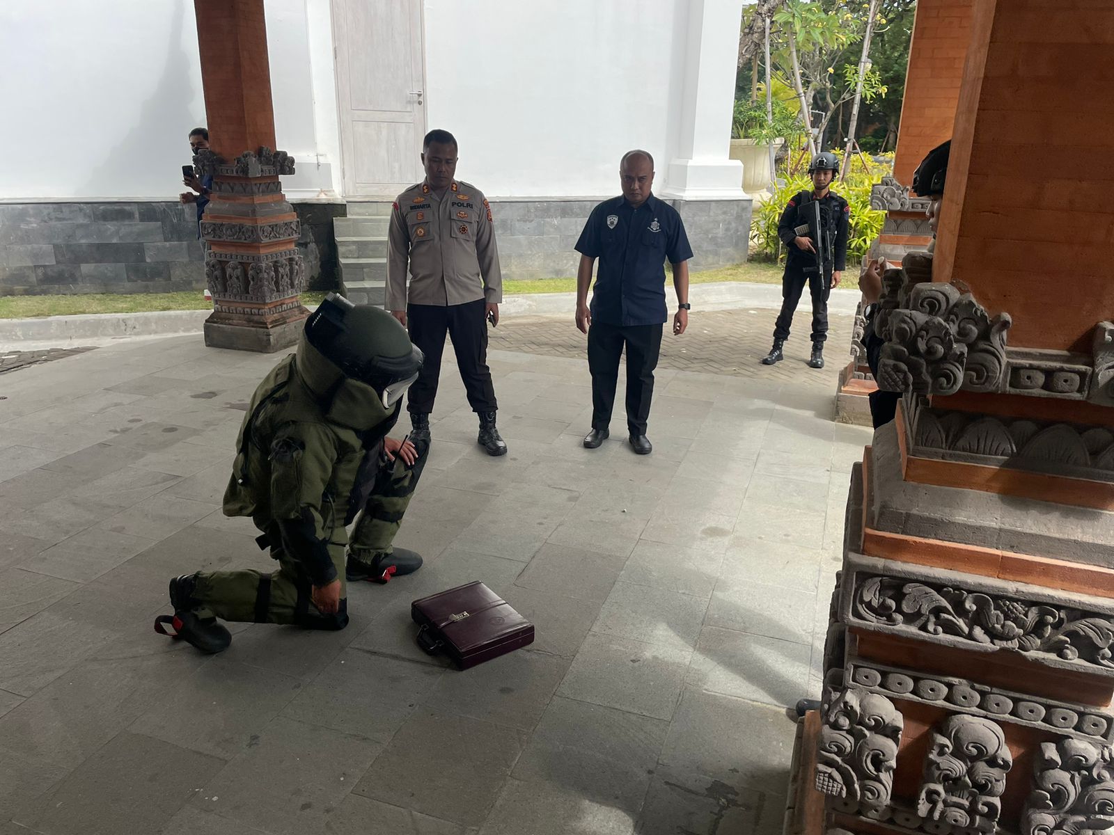 Polres Bandara Tindak Lanjuti Penemuan Tas di Depan Gedung VIP Bandara