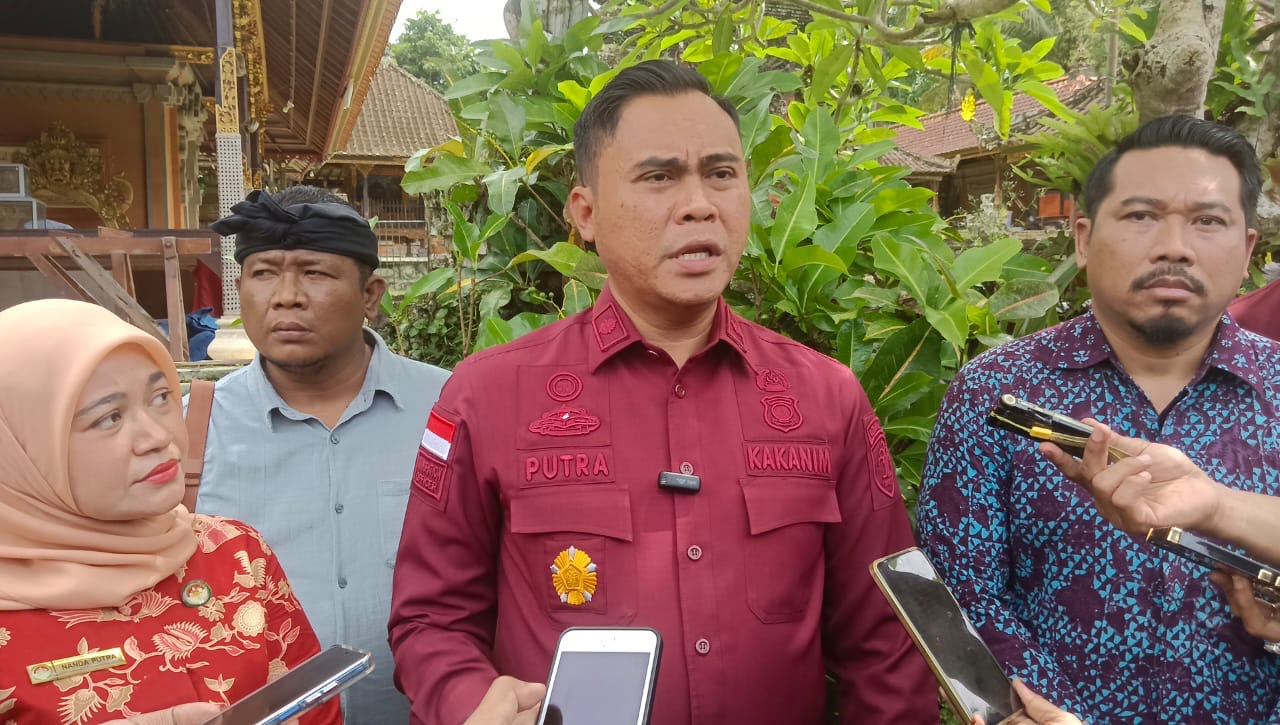Dukung program ketahanan pangan nasional, Kantor Imigrasi Denpasar Serahkan Bantuan Bibit Padi Tahap II di Desa Marga, Tabanan