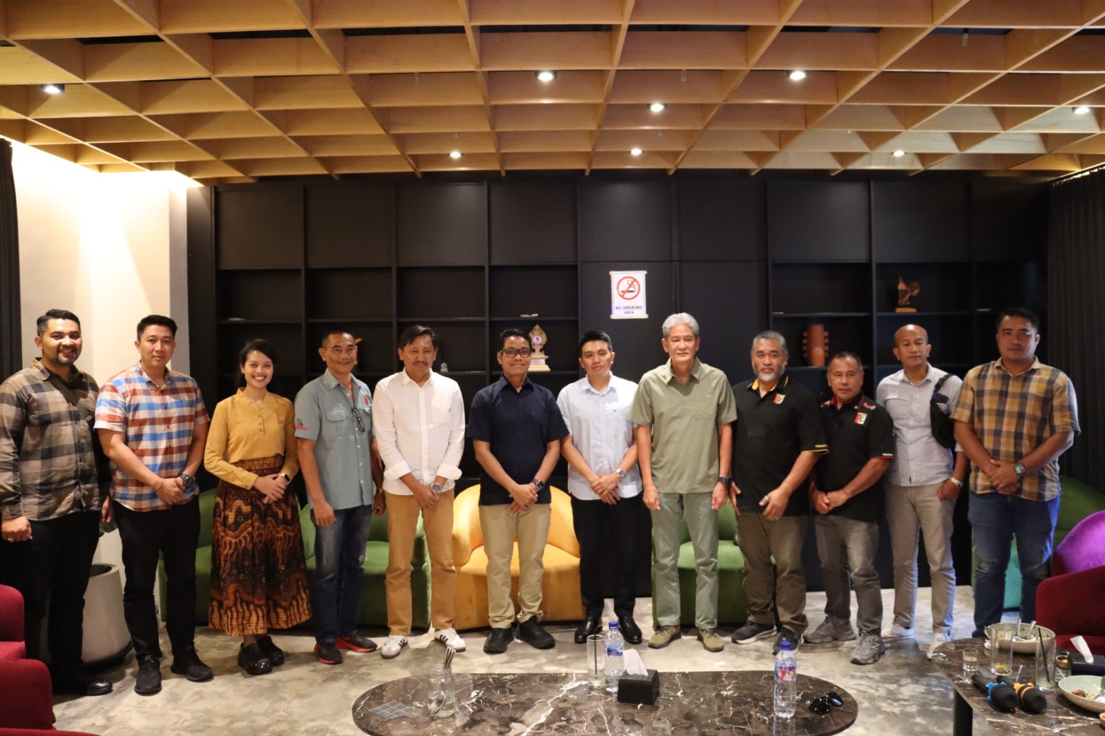 <strong>Pererat Sinergi, Polda Bali Gelar Silaturahmi dengan Ketua Harian Perbakin Bali</strong> <strong>Pererat Sinergi, Polda Bali Gelar Silaturahmi dengan Ketua Harian Perbakin Bali</strong>