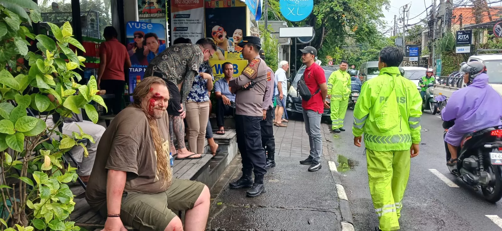 Bule Kanada Berulah di Bali: Curi Perhiasan, Gelapkan Motor, hingga Kecelakaan Bule Kanada Berulah di Bali: Curi Perhiasan, Gelapkan Motor, hingga Kecelakaan