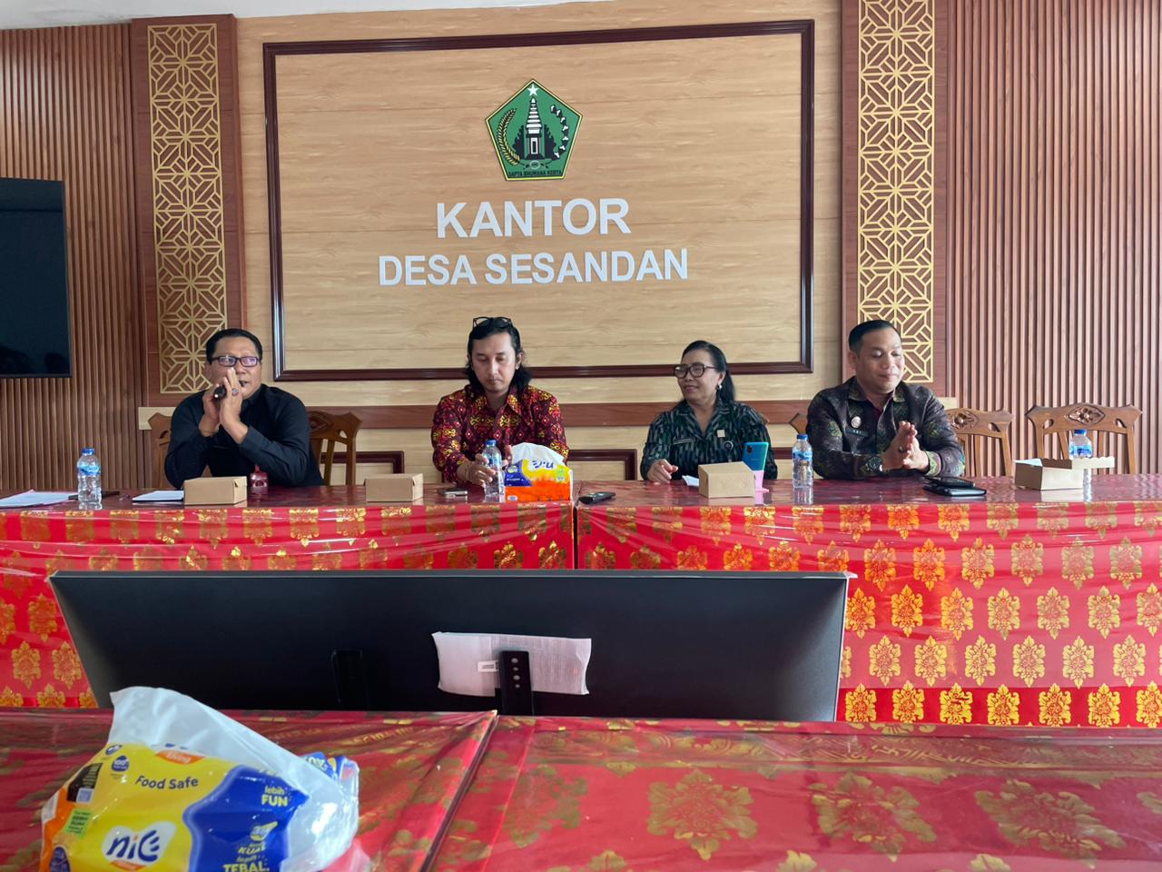 Sosialisasi Pos Bantuan Hukum di Desa Sesandan