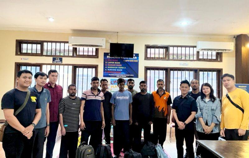 Tujuh WN Bangladesh Masuk Ilegal, Imigrasi Denpasar Bertindak Tegas Tujuh WN Bangladesh Masuk Ilegal, Imigrasi Denpasar Bertindak Tegas